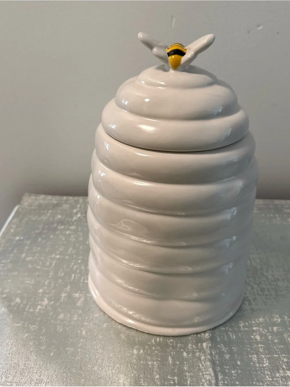 White 'Bee Kind' Ceramic Honey Jar with Bee Accent 10”